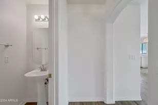 2031 W Tracy Ln, Phoenix, AZ 85023 - Photo 14