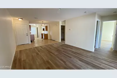 3310 S 66th Lane, Phoenix, AZ 85043 - Photo 4