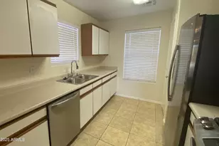 3310 S 66th Ln, Phoenix, AZ 85043 - Photo 12