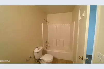 3310 S 66th Lane, Phoenix, AZ 85043 - Photo 10