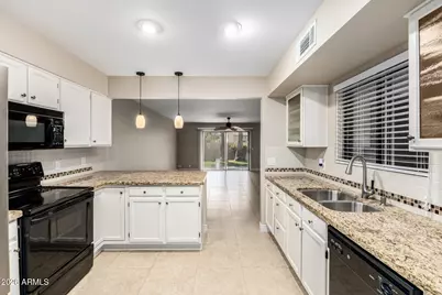 9325 W Topeka Drive, Peoria, AZ 85382 - Photo 12