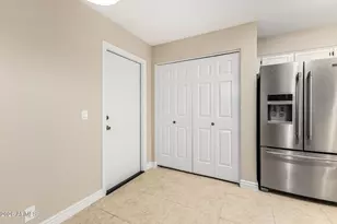 9325 W Topeka Dr, Peoria, AZ 85382 - Photo 8