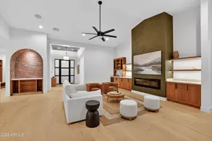 4434 E Mitchell Dr, Phoenix, AZ 85018 - Photo 10