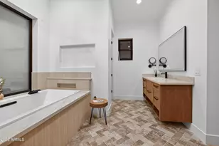 4434 E Mitchell Dr, Phoenix, AZ 85018 - Photo 20