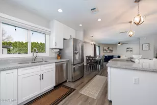 8714 E MacKenzie Dr, Scottsdale, AZ 85251 - Photo 2