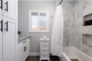 8714 E MacKenzie Dr, Scottsdale, AZ 85251 - Photo 18