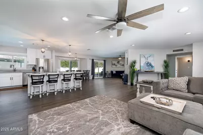 8714 E Mackenzie Drive, Scottsdale, AZ 85251 - Photo 10