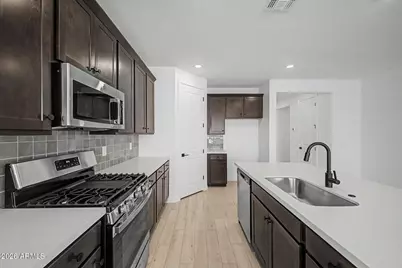 22334 W Irma Lane, Surprise, AZ 85387 - Photo 6