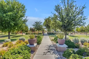 22841 S 225th Pl, Queen Creek, AZ 85142 - Photo 6