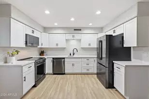 542 W Palm Ln, Phoenix, AZ 85003 - Photo 22