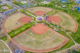 3719 W Memorial Dr, Anthem, AZ 85086 - Photo 28