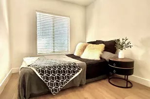 22 W Royal Palm Rd, Phoenix, AZ 85021 - Photo 20