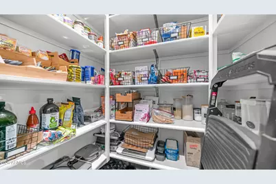 9900 E Luxury Assisted Living Boulevard, Scottsdale, AZ 85260 - Photo 26