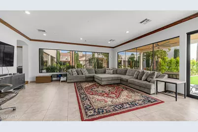 9900 E Luxury Assisted Living Boulevard, Scottsdale, AZ 85260 - Photo 10