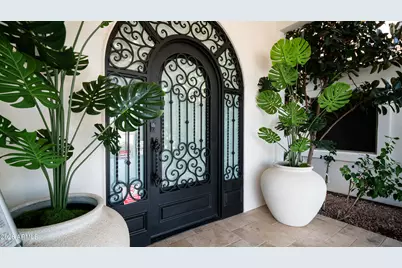 9900 E Luxury Assisted Living Boulevard, Scottsdale, AZ 85260 - Photo 6