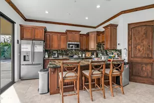 9900 E Luxury Assisted Living Blvd, Scottsdale, AZ 85260 - Photo 24