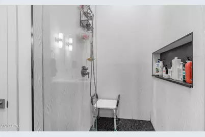 9900 E Luxury Assisted Living Boulevard, Scottsdale, AZ 85260 - Photo 58