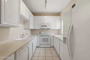 6535 E Superstition Springs Blvd, Mesa, AZ 85206 - Photo 2