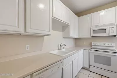 6535 E Superstition Springs Boulevard #221, Mesa, AZ 85206 - Photo 10