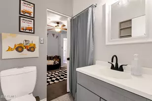 20 S Catalina St, Gilbert, AZ 85233 - Photo 14