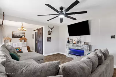 20 S Catalina Street, Gilbert, AZ 85233 - Photo 6