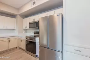 3236 E Chandler Blvd, Phoenix, AZ 85048 - Photo 20