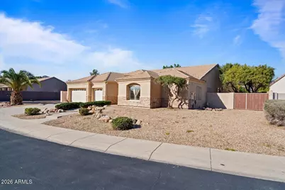 4662 W Fallen Leaf Lane, Glendale, AZ 85310 - Photo 4