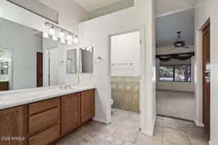 4662 W Fallen Leaf Ln, Glendale, AZ 85310 - Photo 16