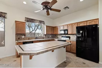 4662 W Fallen Leaf Lane, Glendale, AZ 85310 - Photo 32