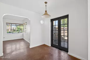 901 W Willetta St, Phoenix, AZ 85007 - Photo 8