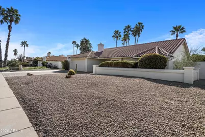 4301 E Betty Elyse Lane, Phoenix, AZ 85032 - Photo 6