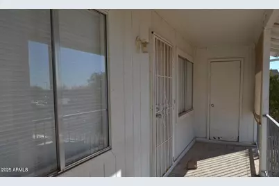 111 S Outpost Road #Apt 4, Apache Junction, AZ 85119 - Photo 1