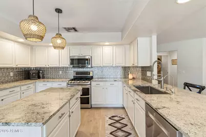 6419 W Honeysuckle Drive, Phoenix, AZ 85083 - Photo 20