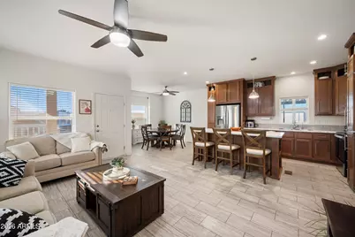 3717 N Iowa Avenue, Florence, AZ 85132 - Photo 2