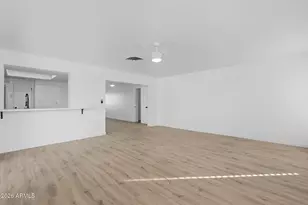 3171 W Orchid Ln, Phoenix, AZ 85051 - Photo 10