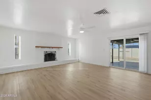 3171 W Orchid Ln, Phoenix, AZ 85051 - Photo 8