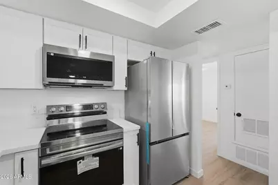 3171 W Orchid Lane, Phoenix, AZ 85051 - Photo 16