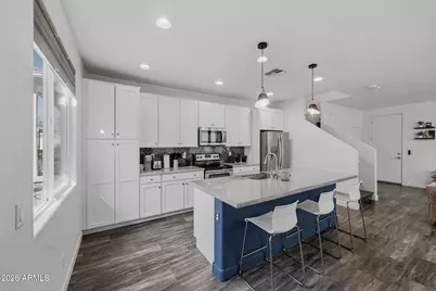 11900 N 32nd Street #17, Phoenix, AZ 85028 - Photo 10