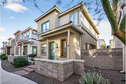 11900 N 32nd Street #17, Phoenix, AZ 85028 - Photo 2