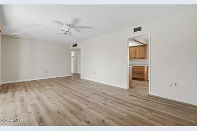 18401 N 108th Drive, Sun City, AZ 85373 - Photo 12