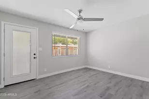 35 W Medlock Dr, Phoenix, AZ 85013 - Photo 18