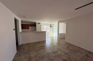 1754 E Bishop Pl, Casa Grande, AZ 85122 - Photo 2