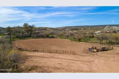 37115 S Rincon Road, Wickenburg, AZ 85390 - Photo 2