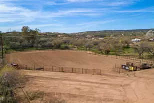 37115 S Rincon Rd, Wickenburg, AZ 85390 - Photo 2