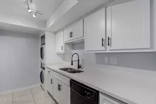 10444 N 69th St, Paradise Valley, AZ 85253 - Photo 12