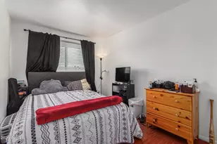 948 S Alma School Rd, Mesa, AZ 85210 - Photo 8