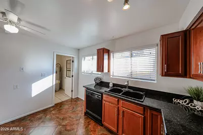 3022 N 37th Street #4, Phoenix, AZ 85018 - Photo 12