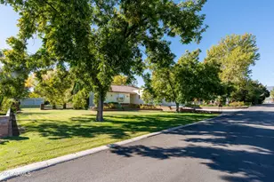 1835 E Kerley Ln, Cottonwood, AZ 86326 - Photo 6
