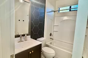 4740 E Tierra Buena Ln, Phoenix, AZ 85032 - Photo 4