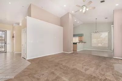 946 W Torrey Pines Boulevard, Casa Grande, AZ 85122 - Photo 8